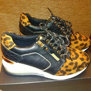 Women's Ninety Union Size 8 Ultra Black Leopard Shoes